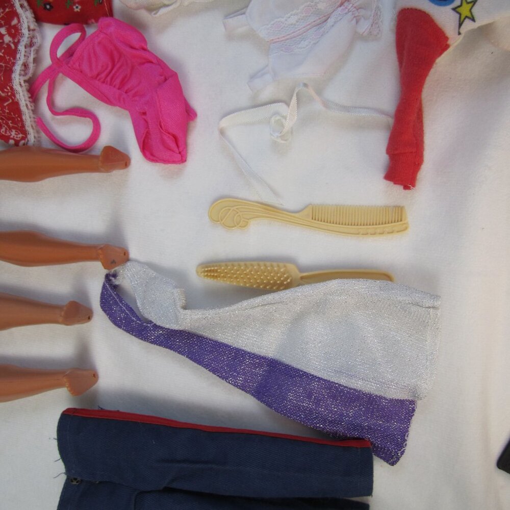 Vintage Mixed Barbie / Ken Clothes & Accessories Lot - Picture 3 of 11